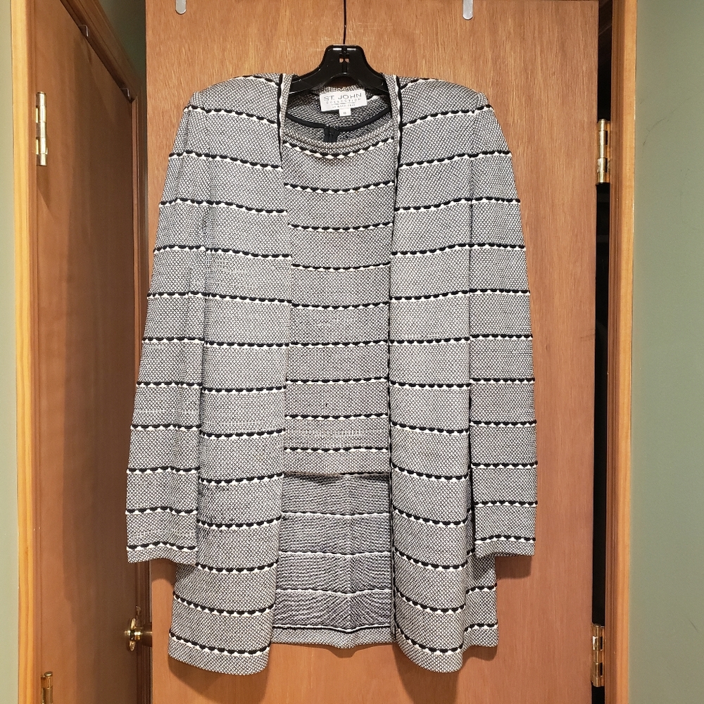 St John black and white jacket set